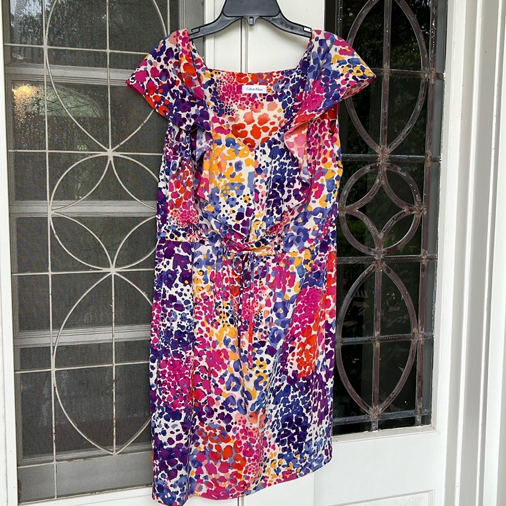 Calvin Klein dress with drawstring at waist, super cute, size 8, worn once